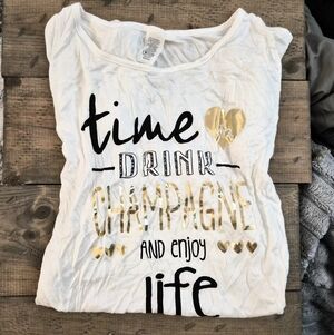 "Time to drink🍾" Graphic tee